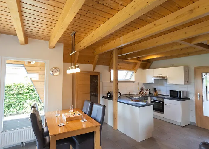 بيت للعطل Mellumplate 52 *